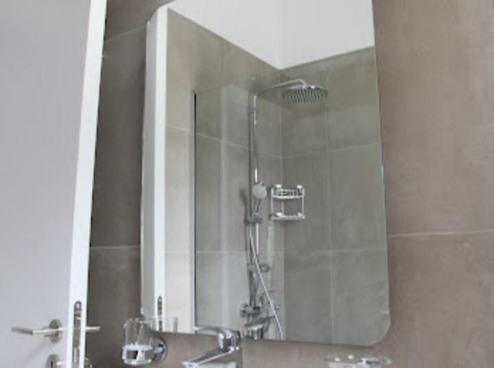 Apartman Beautiful Five Minutes From Beach! *