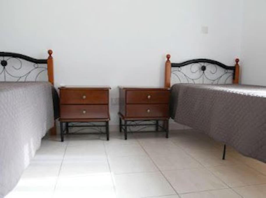 Beautiful Five Minutes From Beach! Apartman